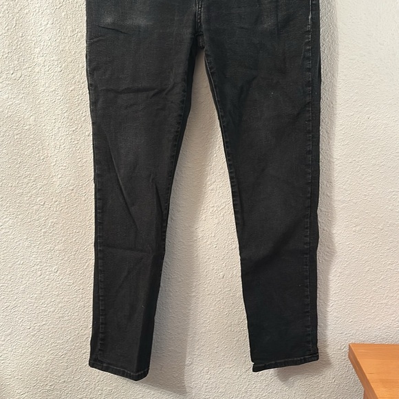 Men’s jeans American eagle 32x32 black preowned condition some distressed area - Picture 4 of 16